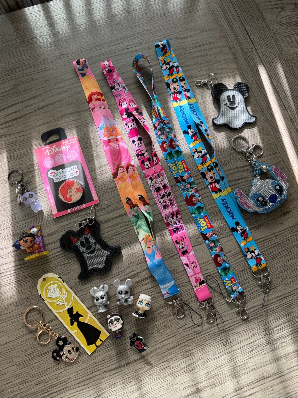 Disney Bundle - Picture 2 of 2